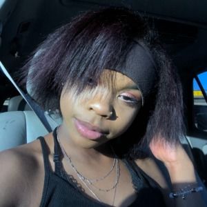 Meet your Posher, Amynah